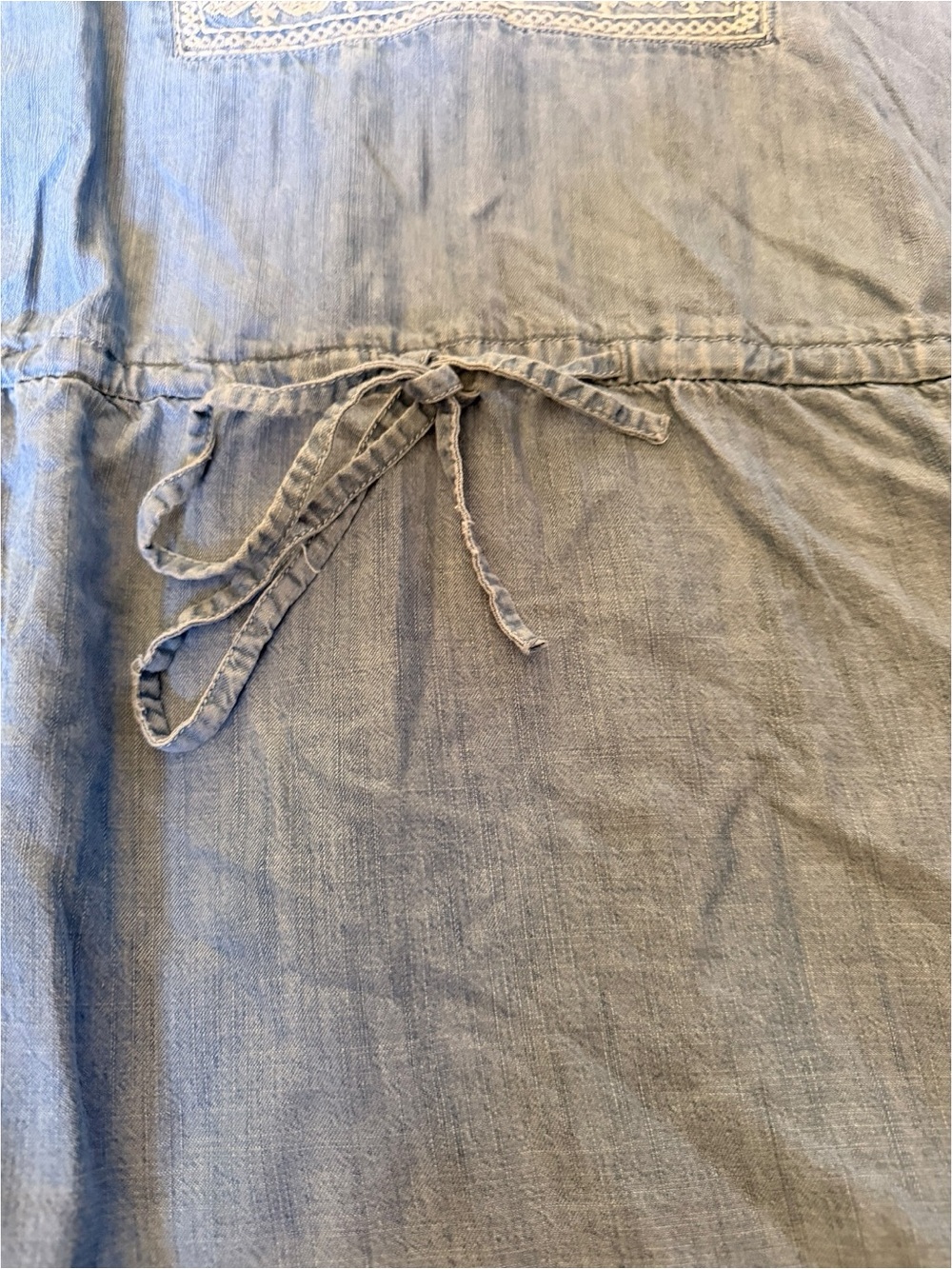 Vintage Gap Chambray Embroidered Boho Dress Small E - Picture 8 of 9